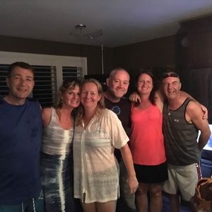 Meet your Posher, Sharon